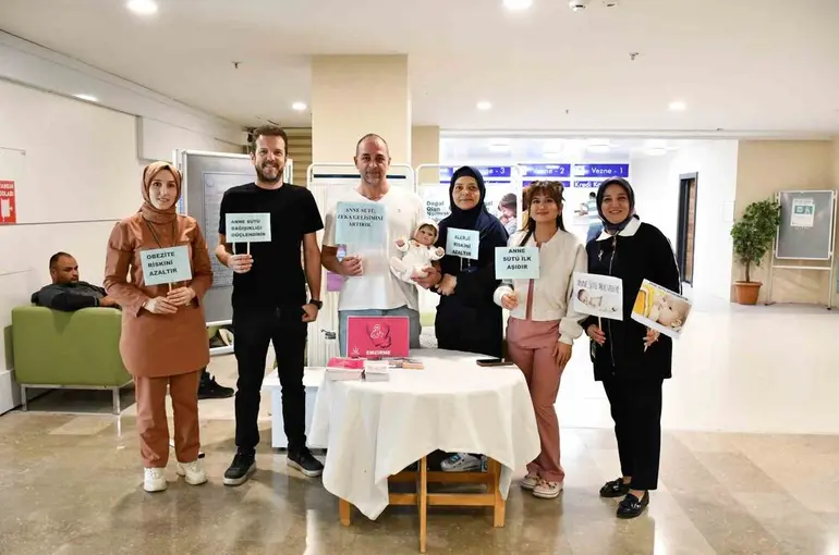 Üniversitede anne sütünün önemi anlatıldı
