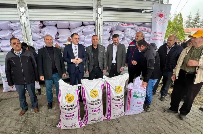 Üreticilere yüzde 50 hibeli toplam 56 ton buğday tohumu dağıtıldı
