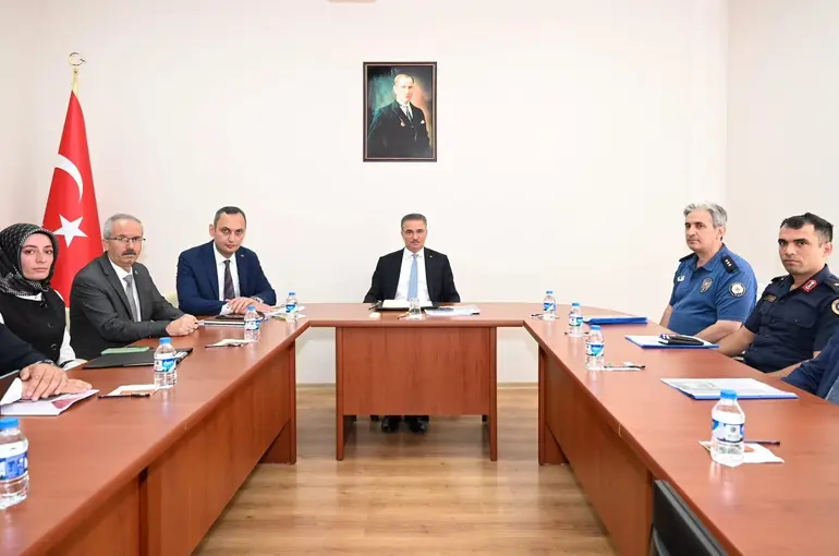 Vali Baruş Aziziye ilçesinde
