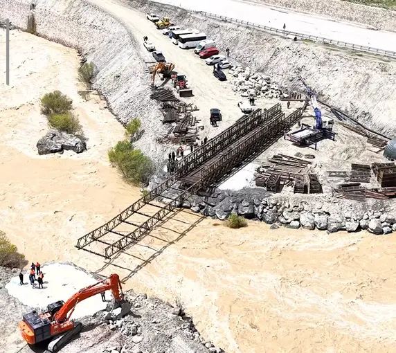 Vali Taşyapan, panel köprü yapım çalışmalarını yerinde inceledi
