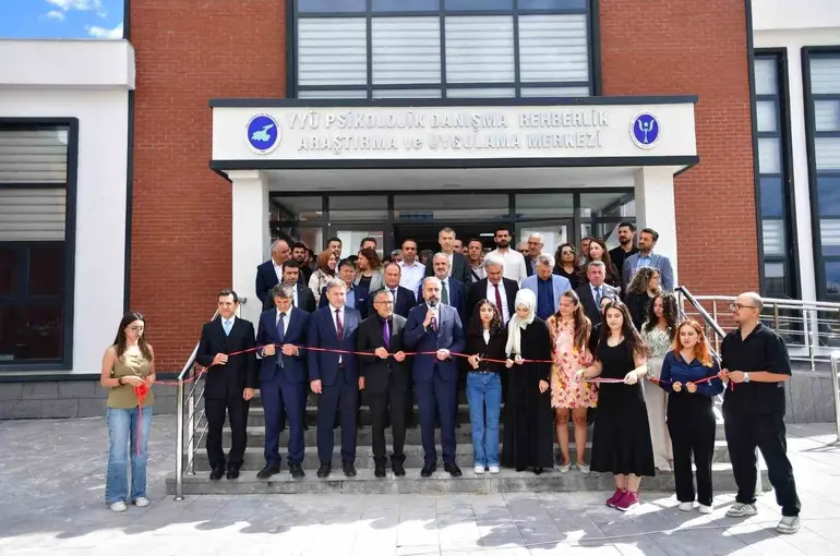 Van YYÜ PDR Merkezinin binası törenle açıldı
