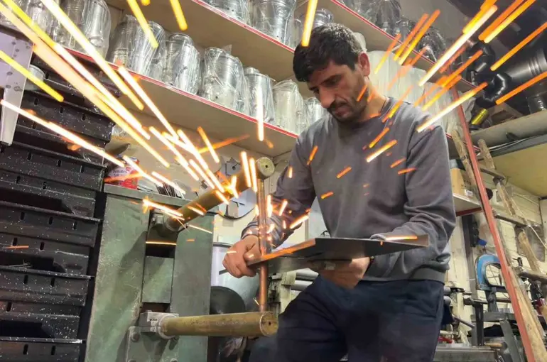Van’da kışın uzaması semaver ve mangal sezonunu geciktirdi
