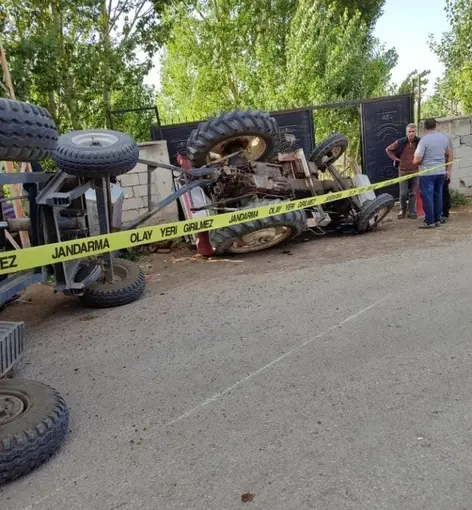 Van’da traktör devrildi: 3 yaralı

