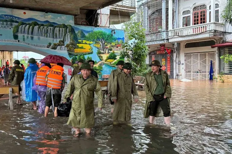 Vietnam’da Matmo Tayfunu bilançosu: 8 ölü, 5 yaralı
