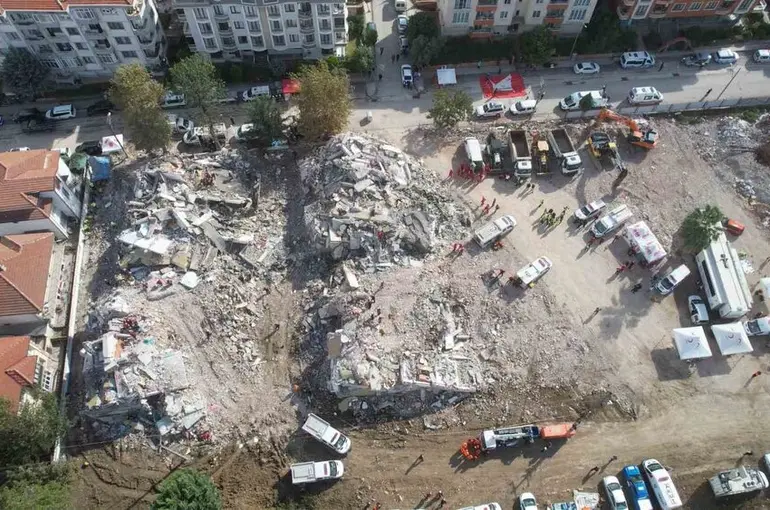 Yalova’da gerçeğini aratmayan deprem tatbikatı
