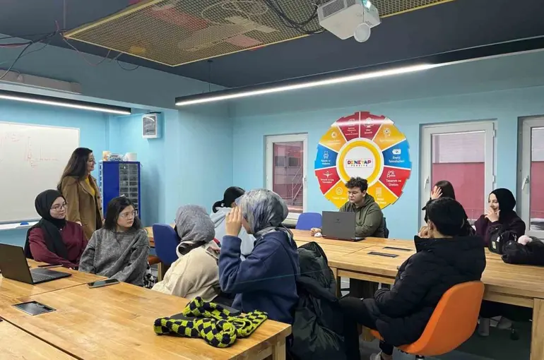 Yapay zeka eğitimi yoğun ilgi gördü
