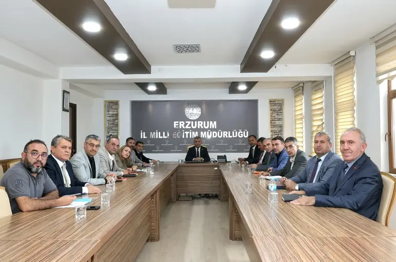 Yeni eğitim-öğretim yılı hazırlıkları değerlendirildi
