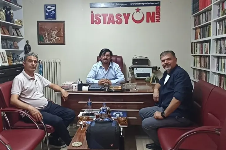 Yeni Medya Cemiyeti’nden İstasyon Gazetesi’ne 5. Yıl ziyareti