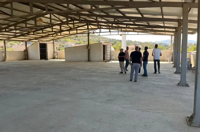 Yenipazar’da çok amaçlı binada tadilat çalışmaları başladı
