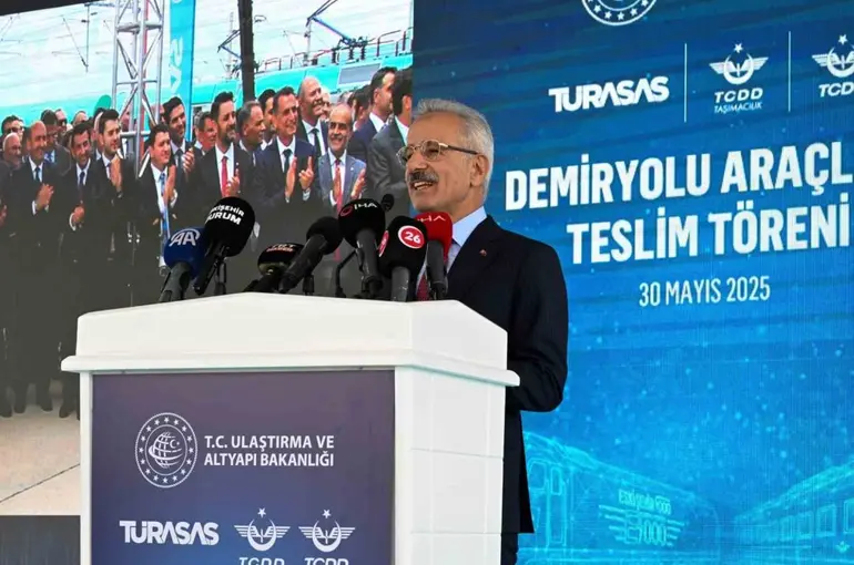 Yerli lokomotif dünya pazarına açıldı
