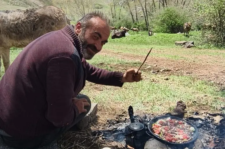 Yıldırım isabet eden çoban hayatını kaybetti
