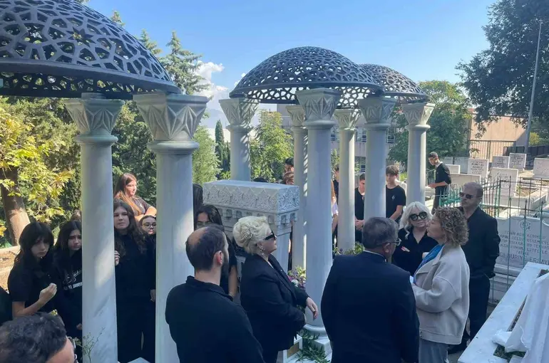 Zeki Müren vefatının 30’uncu yılında Bursa’da anıldı
