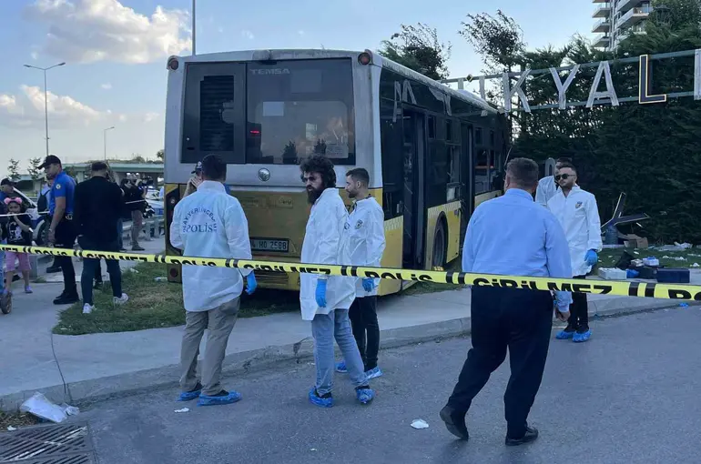 Zeytinburnu’ndaki İETT kazasında ölü sayısı 2’ye yükseldi
