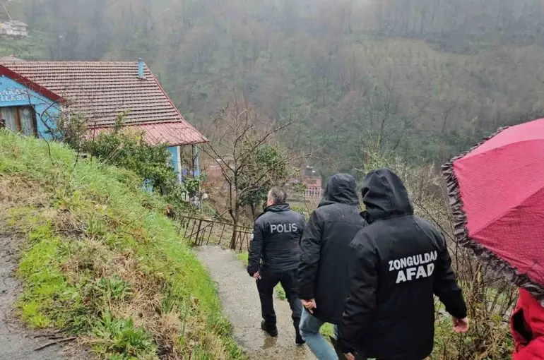 Zonguldak’ta heyelan nedeniyle boşaltılan yapılar yeniden kullanıma açıldı
