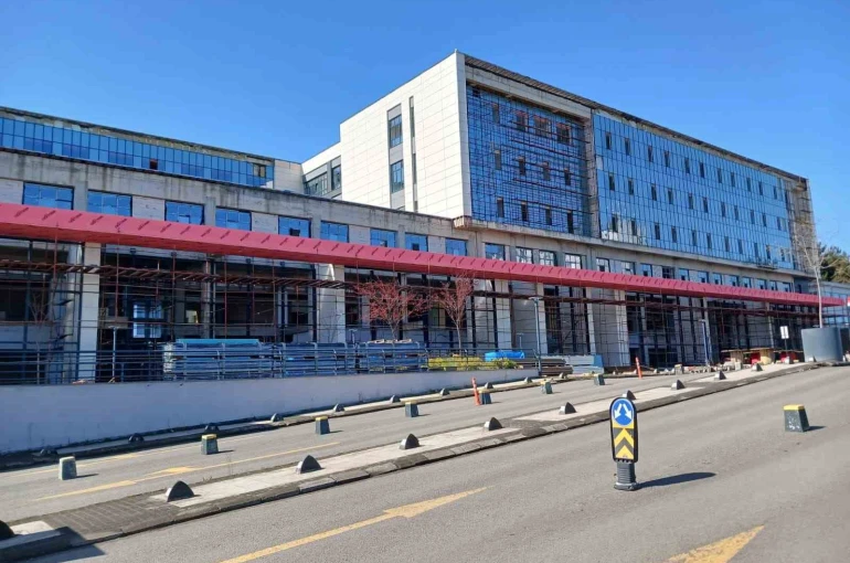 10 yıl önce temeli atıldı ancak bir türlü hizmete giremedi 