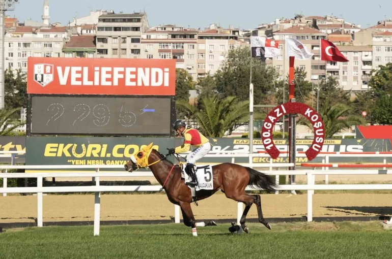 100. Gazi Koşusu’nu Halis Karataş ile Bay Nalçakan kazandı 