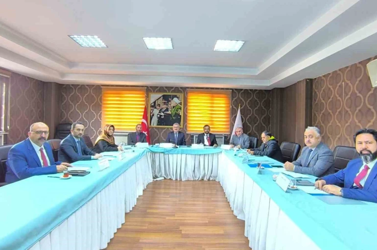 1001 Hatim için istişare toplantısı 