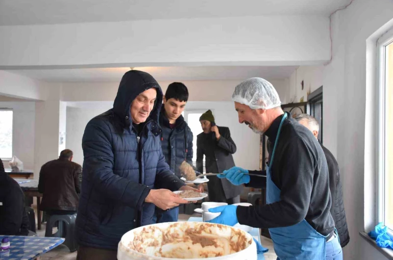 117 yıllık gelenekte ustalara vefa: 50 yıllık keşkekçiler ödüllendirildi