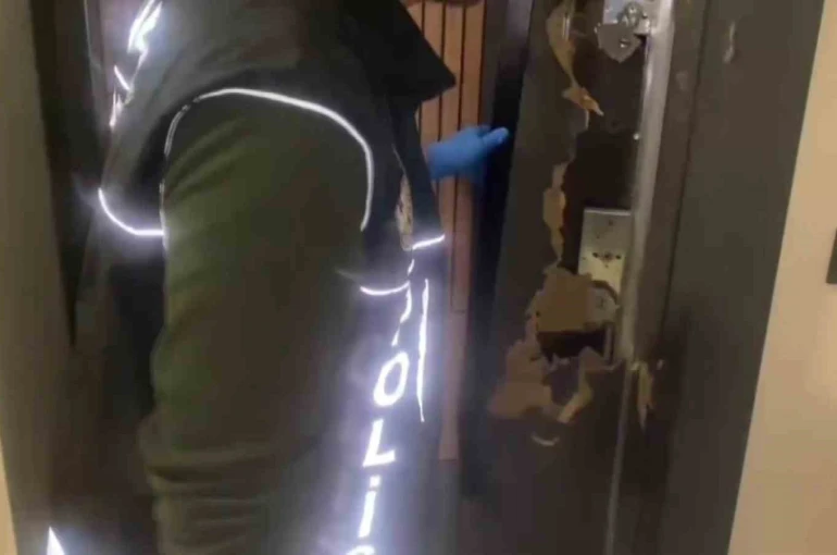 14 bin adet sentetik eczayı ’içmek için’ aldığını söyleyen şahıs tutuklandı