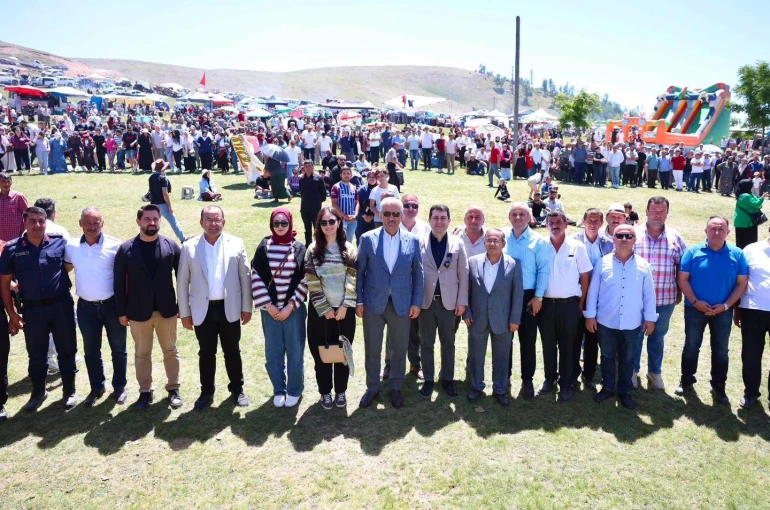 1830 Rakımda şenlik 