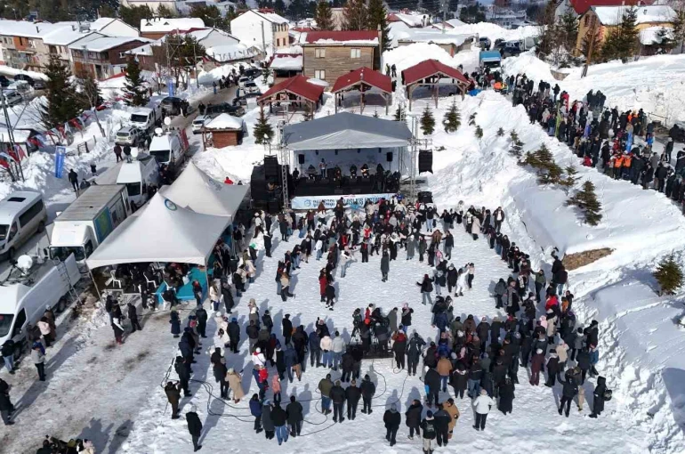 2 bin rakımlı yaylada renkli kış festivali