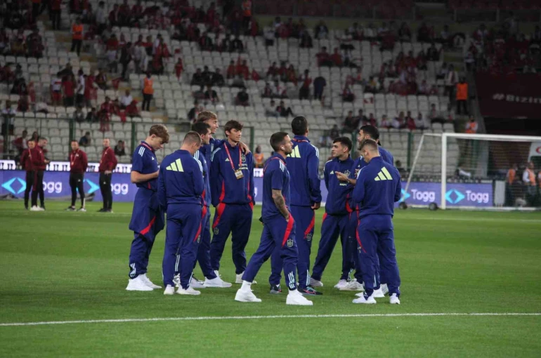 2026 FIFA Dünya Kupası Avrupa Elemeleri: Türkiye: 0 - İspanya: 1 (Maç devam ediyor) 
