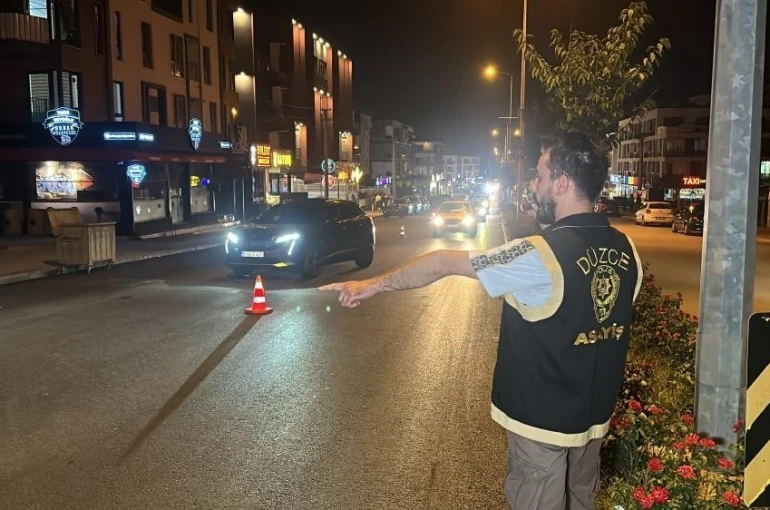 21 bin 550 şahıs sorgulandı 23 kişi yakalandı