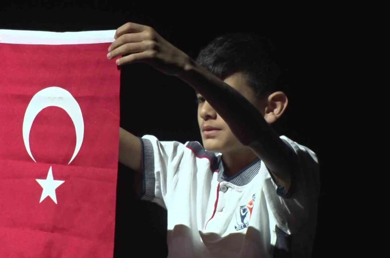 23 Nisan kutlamalarında çocuklar bayramın yıldızı oldu 