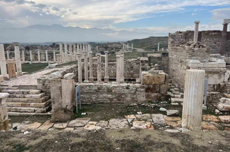 23 Nisan Tripolis’te kutlanacak 