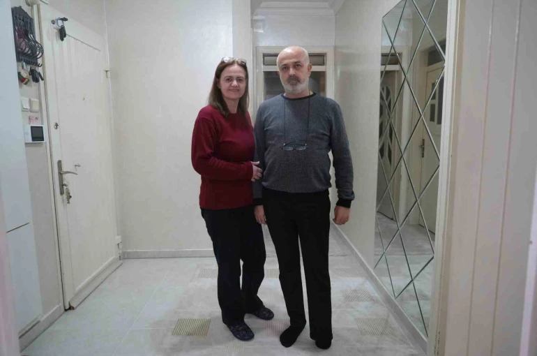 3 gün enkazda kalan aile depremi unutamıyor