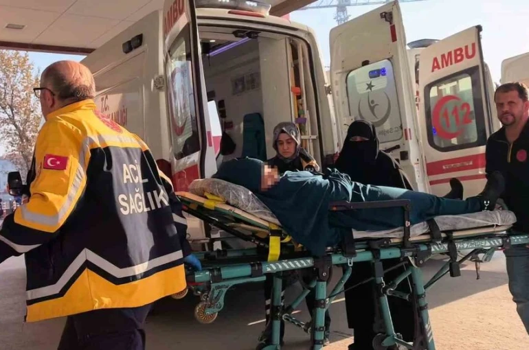 3 kişilik aile yedikleri tavuktan hastanelik oldu 