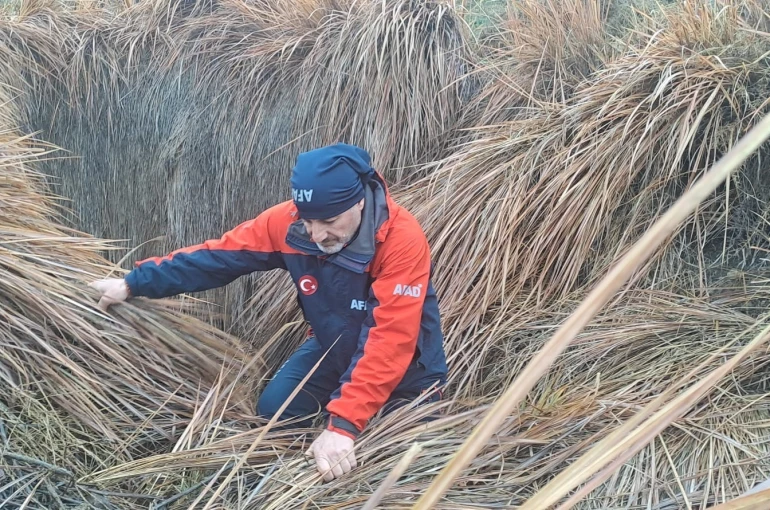 379 kişi iz takip ve kadavra köpeğiyle kayıp kadını arıyor 