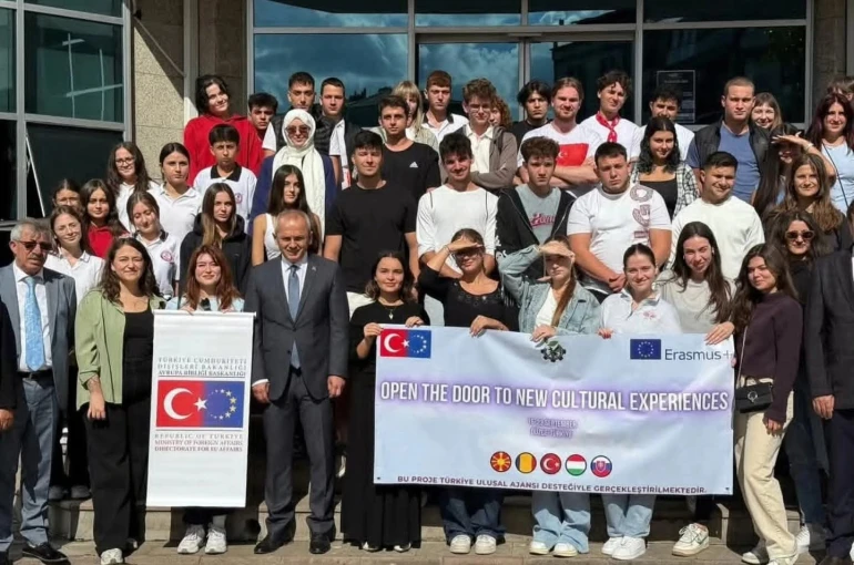 38 yabancı genç Akçakoca’da bir araya geldi