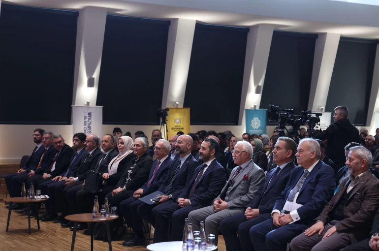 "4. Uluslararası Balkanlarda Türkçe Öğretimi ve Türkoloji Sempozyumu" Konya Büyükşehir ev sahipliğinde başladı