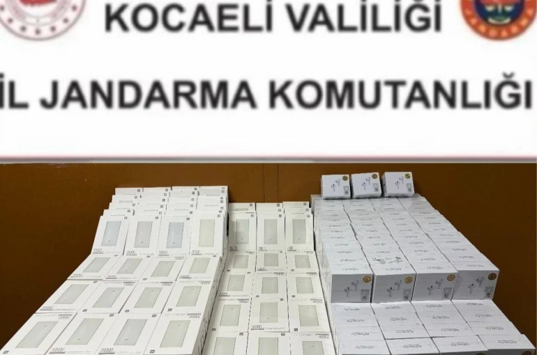 4,4 milyon TL’lik kaçak elektronik operasyonu 