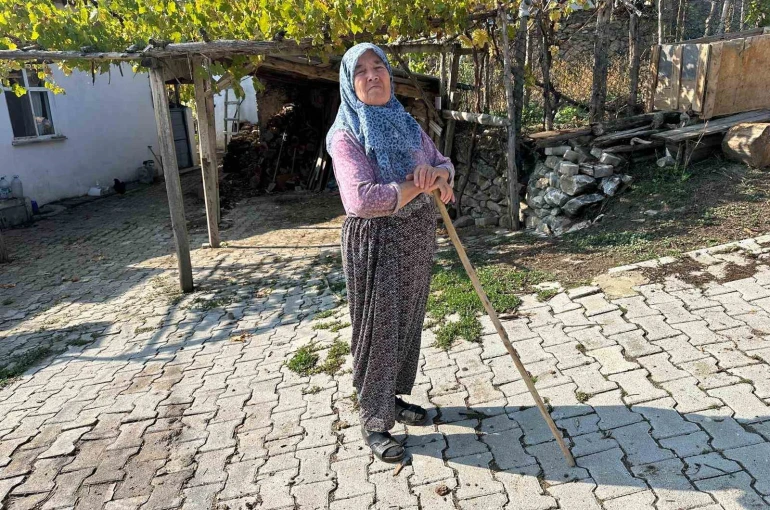 450 yıllık köy hayalet köye dönüştü...Köyde sadece 4 kişi yaşıyor 