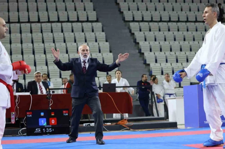 47 yaşında gelen milli davet