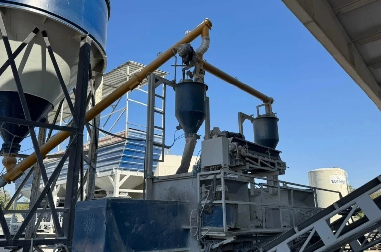 51 yaşındaki fabrika işçisi beton mikserine düşerek can verdi 