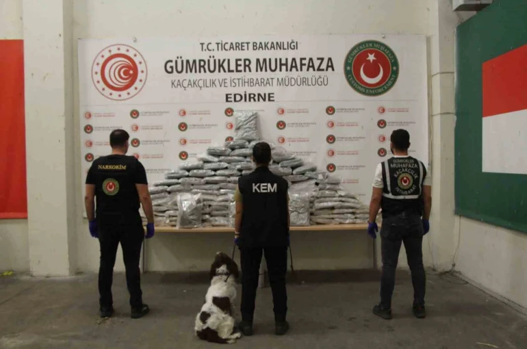 54 milyon değerinde uyuşturucu ele geçirildi 