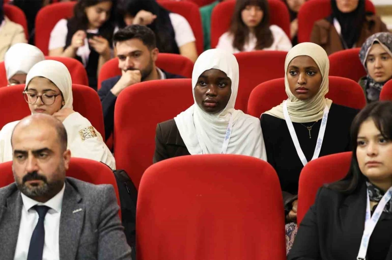 55 ülkeden 200 öğrenci Gazımoıc 2026’da bir araya geldi 