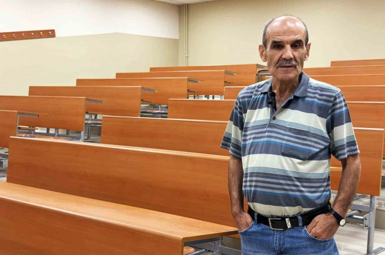 60 yaşında üniversiteli oldu, gençlere örnek oldu 