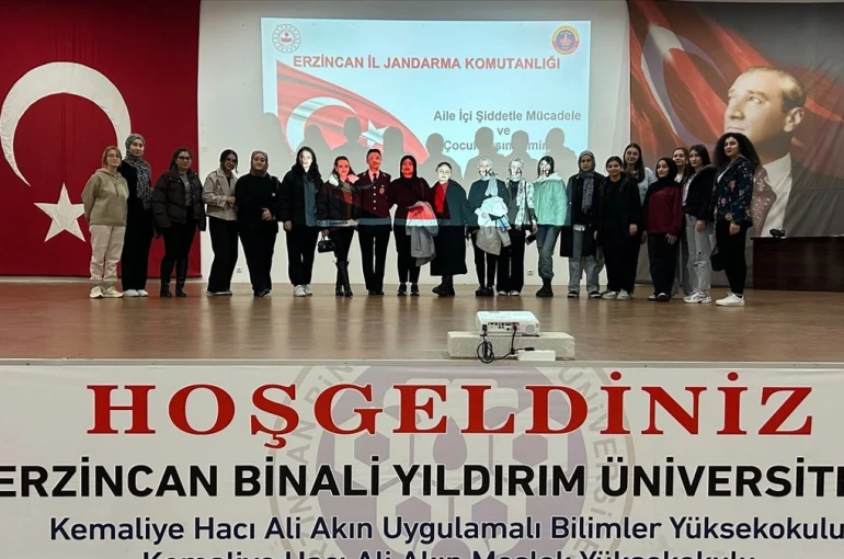 6284 sayılı kanun ve KADES tanıtımı öğrencilere anlatıldı 