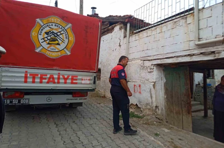 92 yaşındaki kadın evinde ölü bulundu 