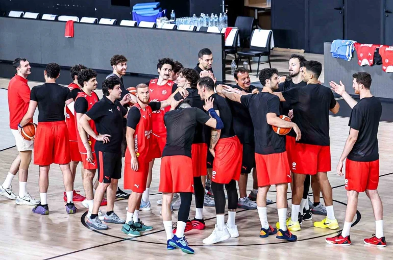 A Milli Erkek Basketbol Takımı, hazırlıklarını Antalya’da sürdürecek