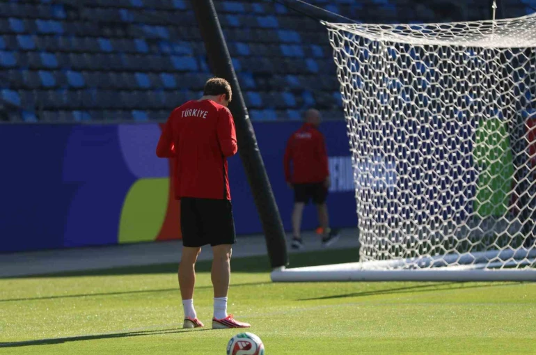 A Milli Futbol Takımı, ABD maçı hazırlıklarını tamamladı 