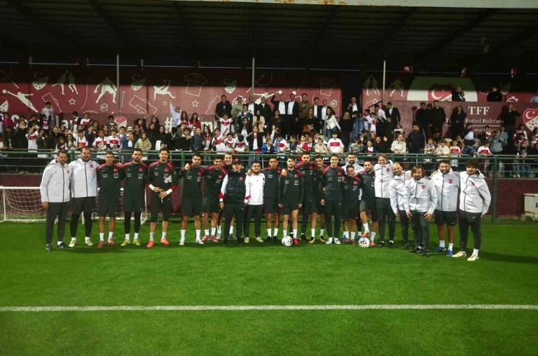 A Milli Takım, Bulgaristan ve İspanya maçlarının hazırlıklarına başladı