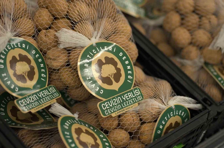 A101, yerli cevizi üreticisinden tüketiciye taşıyacak 