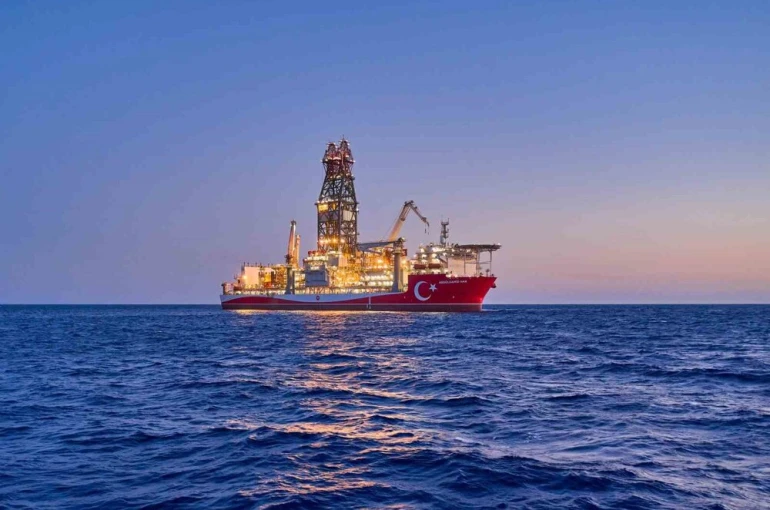 Abdülhamid Han Sondaj Gemisi Karadeniz görevinde 1 yılı tamamladı 