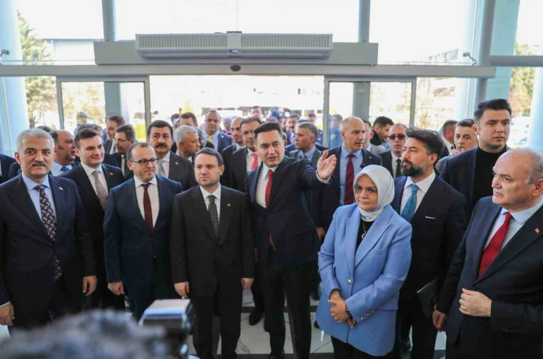 Adalet Bakanı Gürlek: "12. Yargı Paketimizle ilgili meslektaşlarla sürekli istişare halindeyiz" 