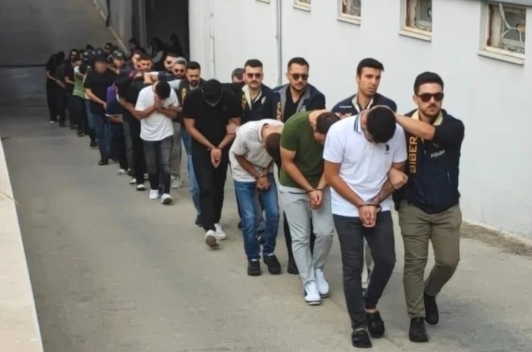 Adana merkezli 3 ildeki yasadışı bahis operasyonunda 21 şüpheli tutuklandı 